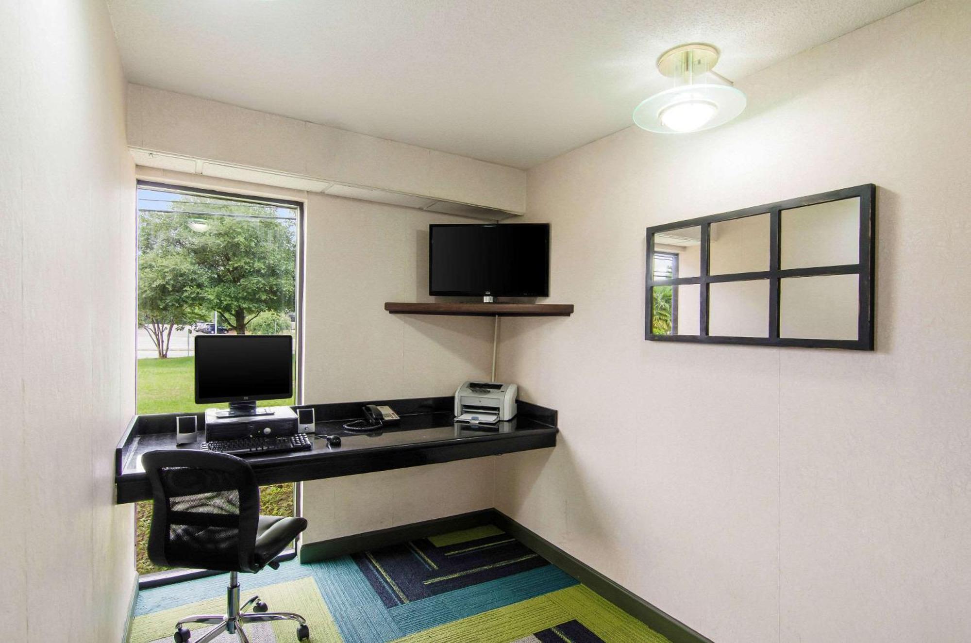 Quality Inn Near University Of Mobile Saraland Exterior foto