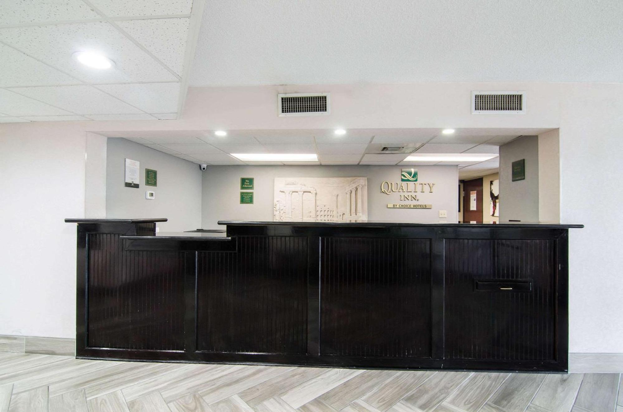 Quality Inn Near University Of Mobile Saraland Exterior foto